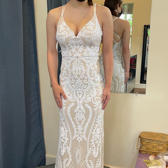 white/cream prom dress - Picture 3 of 3